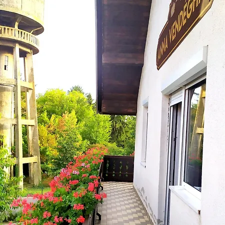 Anna Vendeghaz Appartement *