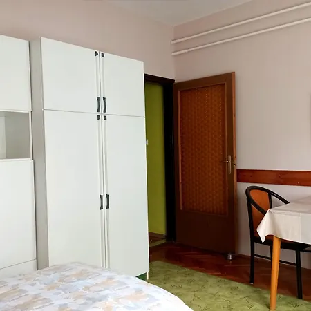Anna Vendeghaz Apartment Heviz