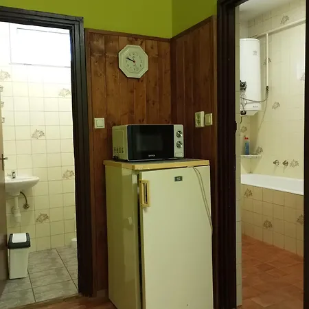 Anna Vendeghaz Hévíz