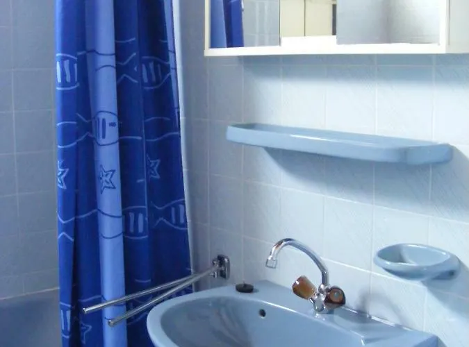 Anna Vendeghaz Hévíz